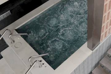 AMO Bathhouse