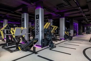 TOPGYM Batu Bolong